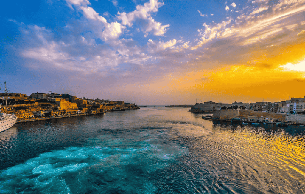 Blue Lagoon Comino Malta img (1)